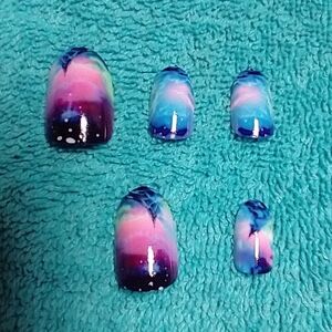 Press on nails pink blue black lightning pattern set
